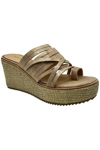 Donald Pliner Women's Ithaca Metallic Slip-On Wedge Sandals Mushroom - Picture 1 of 3