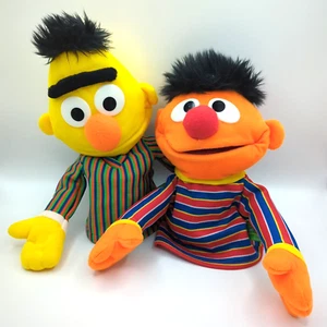 Gund 2012 ~Sesame Street Bert & Ernie Hand Puppets Set~ Plush w/Movable Mouths - Picture 1 of 11