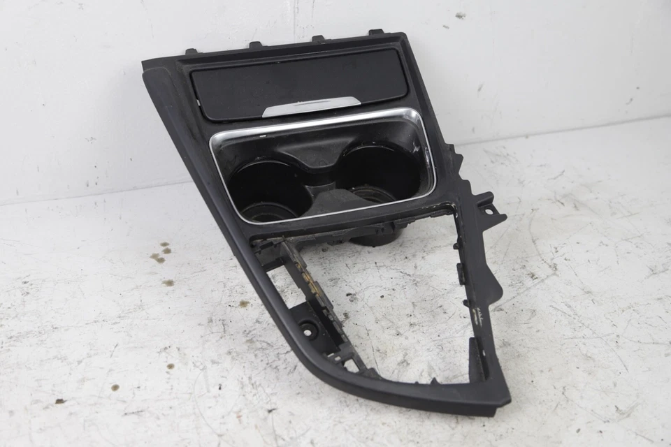 Portavasos de consola central delantera BMW para F30/F36/F32 328i/335i/435i Foto 1 de 4