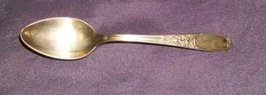 Cucchiaio bambino vintage firmato William Rogers IS, 4 1/2"L - Foto 1 di 3