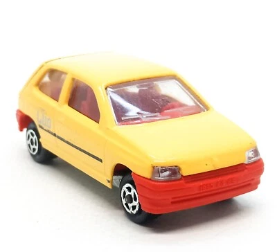 Majorette Renault Clio Yellow / Red 1:53 (3") Defected 001 - Image 1 of 4