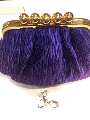 Vintage Andre Handbag Puffy Stuffed Flat Bottom Chain Strap Celebration Formal - Imagem 1 de 4