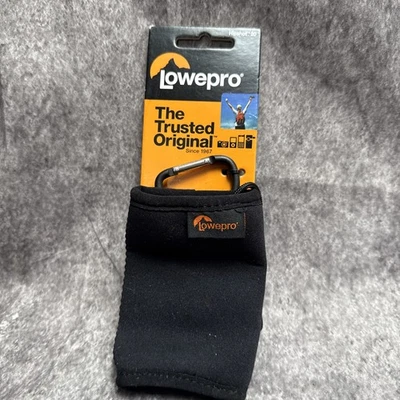 NEW Lowepro Hipshot 20 Universal Case for Hand Held Devices - Black - Image 1 of 2