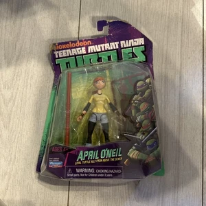 APRIL O' NIEL Teenage Mutant Ninja Turtles TMNT Figure 5 Inch 2012 DAMAGED BOX - Picture 1 of 6