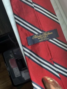 Brooks Brothers Mens Silk Neck Tie Red, Blue & Silver Repp Striped 60L 3.25W - Picture 1 of 2