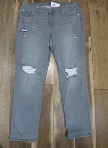 Torrid Women's Gray Smoke Mirrors Boyfriend Straight Mid-Rise Jean Sz 16 NWT - Picture 1 of 10