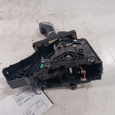 Ford Escape Transmission Gear Shifter  2019 2018 2017 - Image 1 of 4