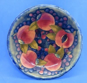 . Moorcroft vintage Art Deco antique open pomegranate design plate dish - Imagen 1 de 7