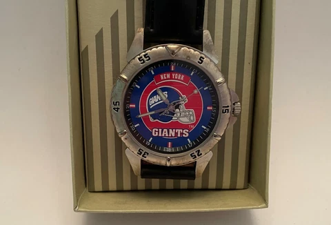 Vintage 1997 NEW YORK NY GIANTS *FOSSIL* WATCH Leather Band NEW Old Stock NIB Cover