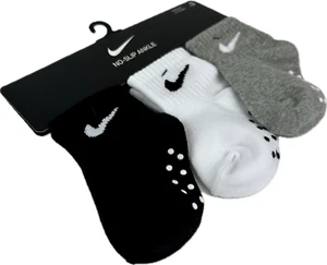 Nike Niño Pequeño 3 Paquete Negro Blanco Gris Tobillo Algodón Swoosh Pinza Calcetín Conjunto 2-4 Años - Imagen 1 de 1