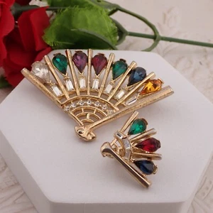 VTG Crown Trifari DEAREST Rhinestone Gold Tone Fan Brooch with One Clip Earring - Picture 1 of 6