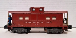 Caboose de acción iluminado American Flyer S #977 de colección con freno de goma muy bonito - Imagen 1 de 11