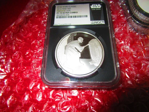 2016 Niue Star Wars PRINCESS LEIA R2D2 .999 Silver 1 oz coin NGC PF PR 70 Carrie Cover