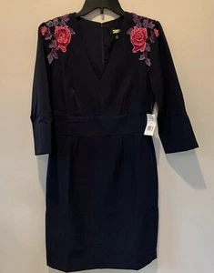 Neu mit Etikett Alexia Admor Damenkleid marineblau Blumenstickereien Größe 8 Etui-Ausschnitt 265 $ - Bild 1 von 12