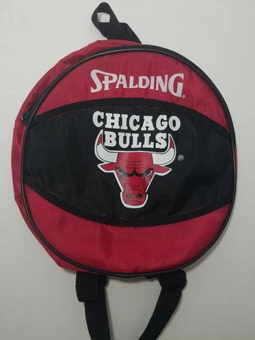 Vintage Chicago Bulls Spalding Round Backpack.  KOREA. 90s. Size small kids Cover