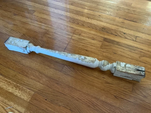 Antique Architectural Salvage Chippy White Painted Wooden Spindle Baluster Farm Cover