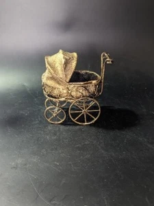 "Ruedas vintage para carrito de bebé en miniatura de metal blando bronce carro de 4" - Imagen 1 de 8