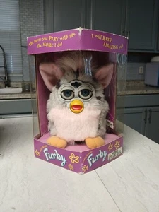 vintage furby in box - Bild 1 von 2