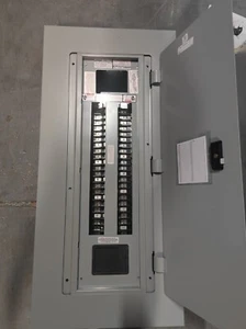 SIEMENS 250 AMP PANELBOARD 480V / 277V MAIN 3PH 4W 42Sp Box + Cover NEMA 1 - Picture 1 of 7