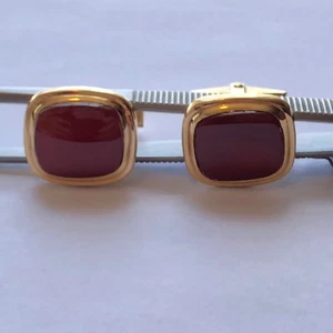 DOLAN AND BULLOCK CARNELIAN 14KT. YELLOW GOLD CUFFLINKS - Picture 1 of 4