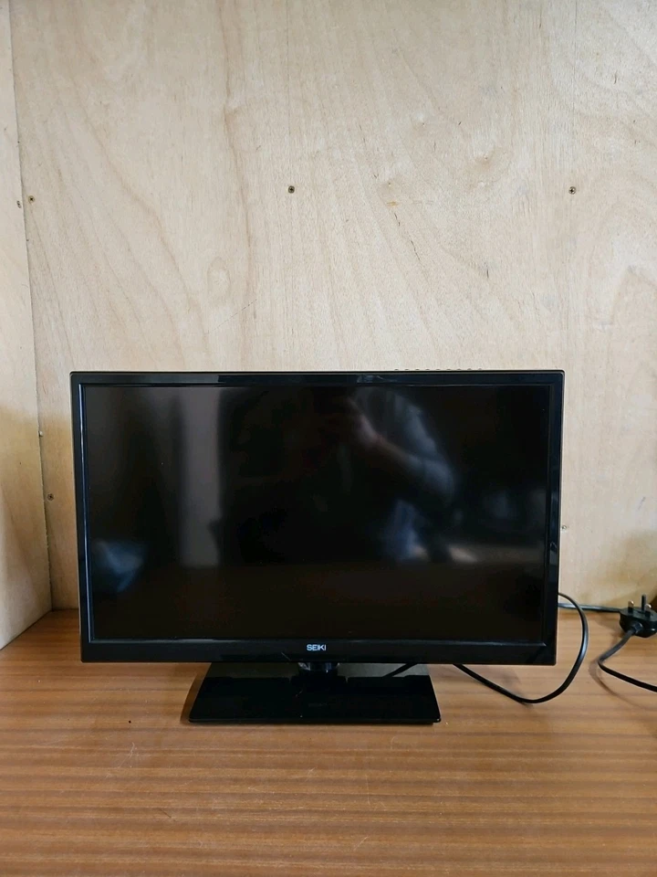 24 inch seiki tv  se24gd01uk led slim tv freeview hdmi usb dvd, No Remote - Image 1 of 4
