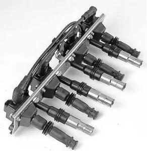 0221506004 Bobina de encendido Bosch ALFA ROMEO 145, 146, 156, 166, GTV, SPIDER TS - Imagen 1 de 3