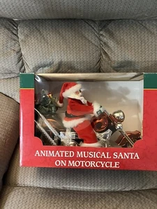 Weihnachten animierter musikalischer Weihnachtsmann auf Motorrad 14" x 10" neu im Karton - Bild 1 von 10