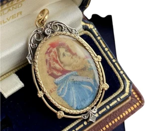 Antique Women Pendant Gold 18K Jewelry Madonna Miniature Diamonds Italy Souvenir - Picture 1 of 8