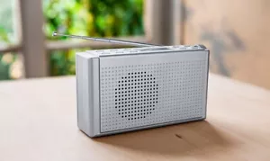 Radio da cucina 2 in 1 DAB+ in rete o con batteria con indicatore orario e sveglia - Foto 1 di 3