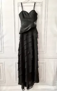 RETOURE DAMEN KLEID ABENDKLEID ABIKLEID BALLKLEID VOLANTS SCHWARZ Gr.36 NEU €249 - Bild 1 von 3