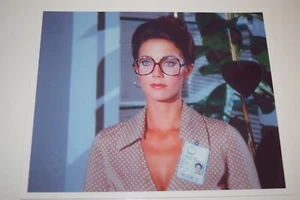 Lynda Carter Wonder Woman Pinup 8x10 Hochglanz Foto vollbusig sexy Dekolleté TV 1112 - Bild 1 von 1