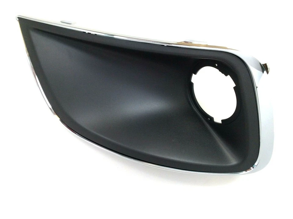 2009-2016 Lincoln MKS Front RH Passenger Side black chrome Fog Lamp Cover OEM - Image 1 of 3