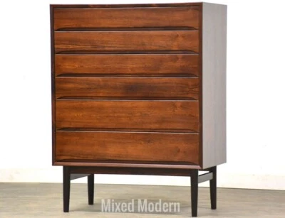 Cômoda dinamarquesa moderna de pau-rosa refinada - Imagem 1 de 4