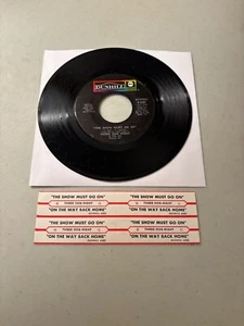 THREE DOG NIGHT THE SHOW MUST GO ON / ON THE WAY BACK HOME 7" VINYL 45 RPM VG+ - Picture 1 of 2