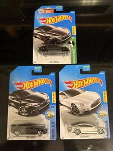 Hot Wheels Lot Of 3 Tesla Model S Different Variants - Picture 1 of 5