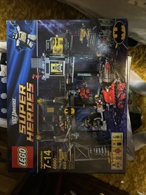 LEGO DC Comics Super Heroes: The Batcave (6860)