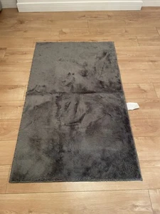 Stormy Grey Plush Rug Thick 90x150 Large RRP £149 Machine Washable Ruggable New - Picture 1 of 7