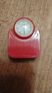 Vintage RENWAL Miniature Dollhouse BATHROOM SCALE Red - Picture 1 of 3