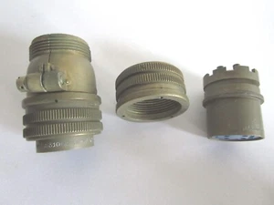 Enchufe conector eléctrico Amphenol MS3106B20-4S con piezas adicionales - Imagen 1 de 4