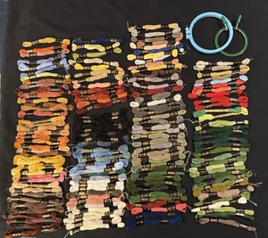 Lot of 152 Mixed Colors DMC EMBROIDERY Floss Neutral-Vibrant Colors & 2 Hoops - Picture 1 of 18