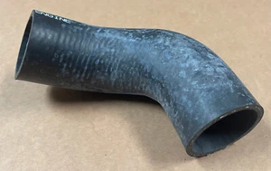 FREIGHTLINER Coolant Hose, LWR, ENG, DD8, 114 05-32563-000 - Picture 1 of 3