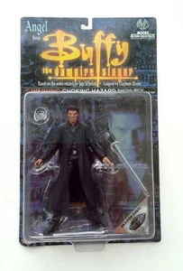 BUFFY THE VAMPIRE SLAYER VAMPIRE ANGEL IN TRINCHERA ABRIGO BTVS FIGURA 6" NUEVA EN TARJETA - Imagen 1 de 1