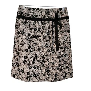 Dressbarn Floral A-line Skirt White Black Ribbon Size 10 Cotton Spandex USA - Picture 1 of 8