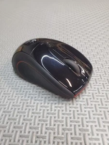 Mouse láser inalámbrico Logitech V450 Nano - Imagen 1 de 5