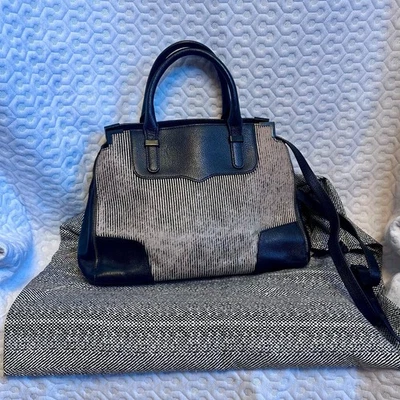 Bolso de Mano Rebecca Minkoff Cuero Negro Amoroso con Rayas de Pelo de Poni Foto 1 de 4