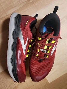 Talla 12 - Hombre Brooks Caldera 5 Rojo Usado en Excelente Condición Sin Plantilla  - Imagen 1 de 16