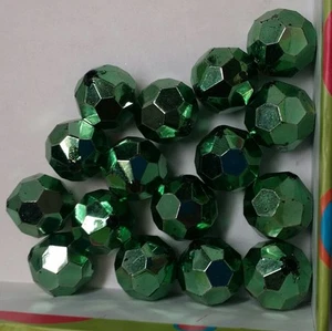 15 METALLIC GREEN CRAFT BEADS ROUND FACETED 15mm - Picture 1 of 1