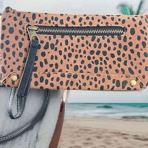 Universal Thread Small Crossbody Cheetah Print - Picture 1 of 4