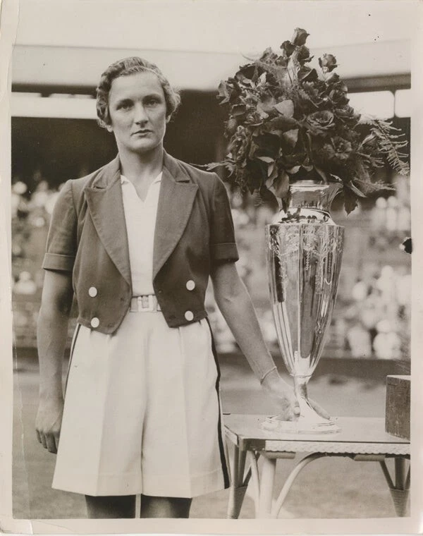Helen Jacobs Tennis Champion Wightman Cup Original 8x10 Double Weight Photo 1934 - Image 1 of 2