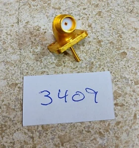 New! Solitron Microwave 2960-4018 Gold SMA to PCB Flange Swept Female - Picture 1 of 4